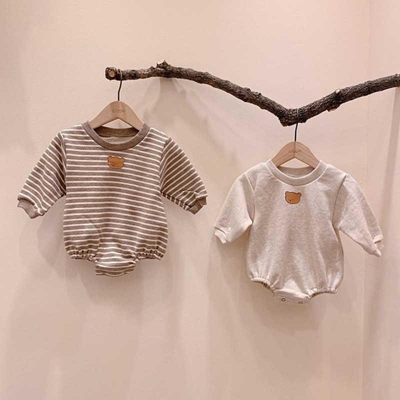 Korean version of newborn baby long sleeve creeping clothes for boys and girls cute bear casual bag fart one-piece sweater