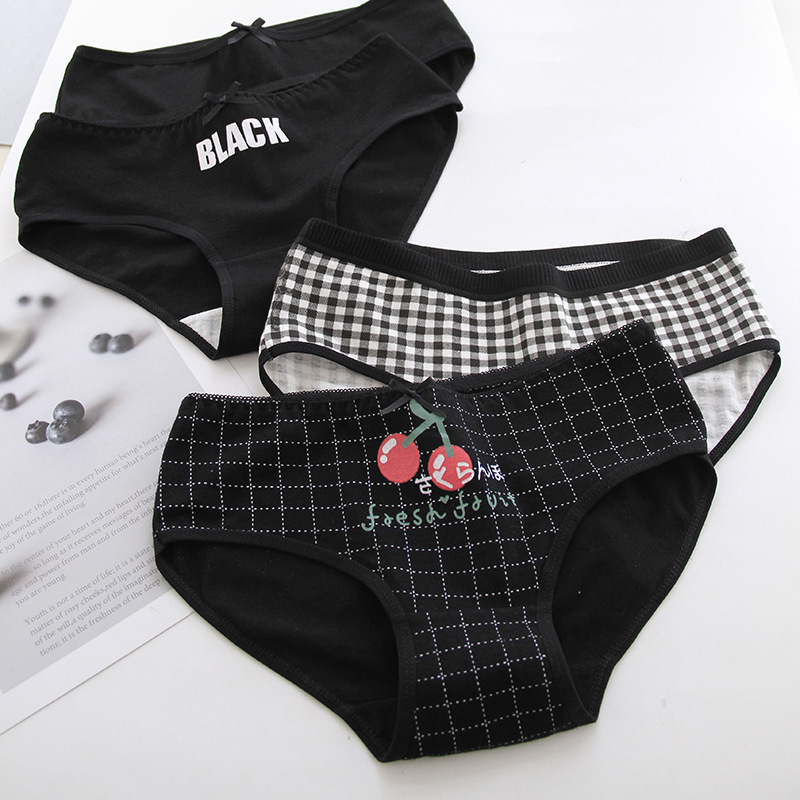 Title 1, Black Cotton Cute Briefs Set Box Women