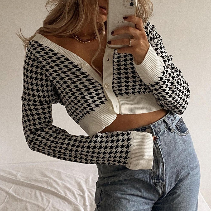 Fashion Women's Plaid V-Neck Single-Breasted Sweater