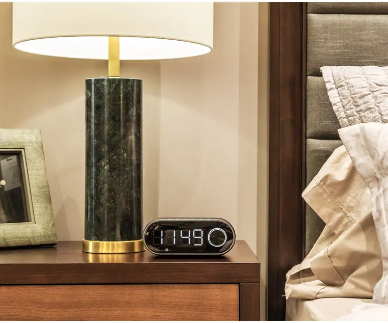 Desktop Clock Control, Bluetooth Audio, FM Radio