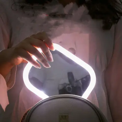 Desktop Mirror Dressing with Light Bulb Fill Beauty Makeup