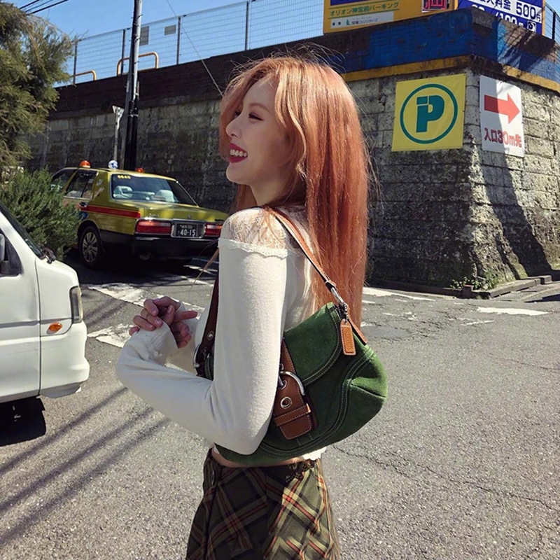 High-Waist Plaid Irregular Skirt Temperament Retro Meat-Covering Slim Short Skirt