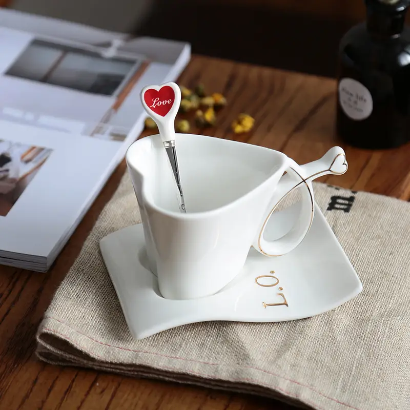 Creative Heart-Shaped Couple Cups A Pair Of European Coffee Cup Set