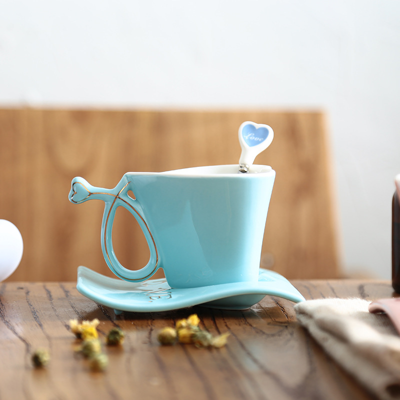 Creative Heart-Shaped Couple Cups A Pair Of European Coffee Cup Set