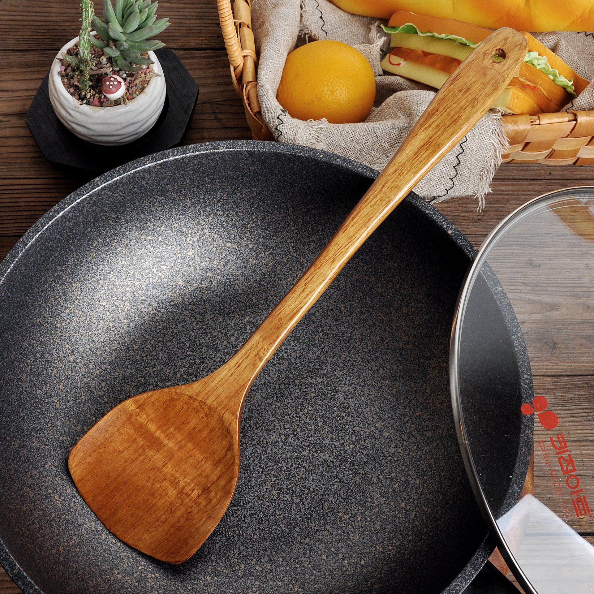 BEYONDARY Premium Wooden Non-Stick Cooking Spatula – Heat-Resistant Cookware Tool