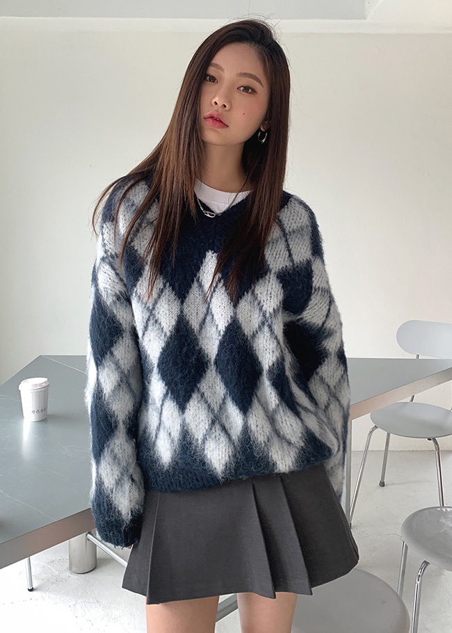 Retro Wild V-neck Mohair Rhombus Knit Pullover Loose Long-sleeved Outer Sweater Women