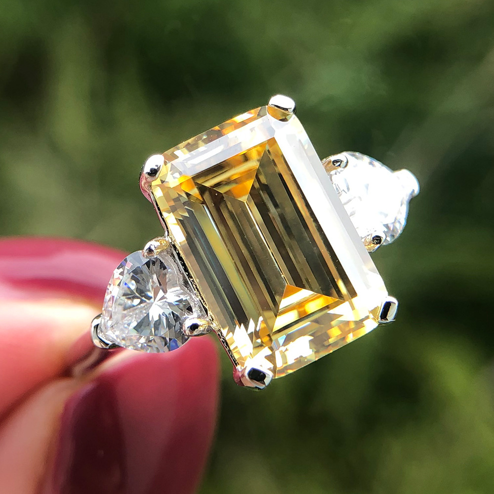 S925 Sterling Silver Artificial High Carbon Diamond 7 Carat Aquamarine Ring