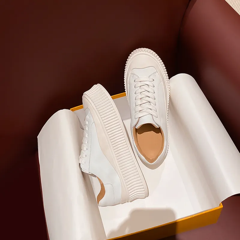 Thick Bottom Inside Increase Small White Shoe