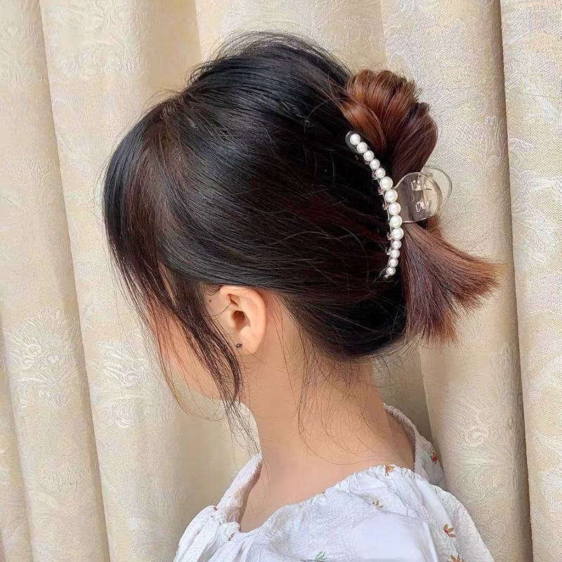 Title 1, Pearl Hairpin Side Clip Girl Back Head Grasping...