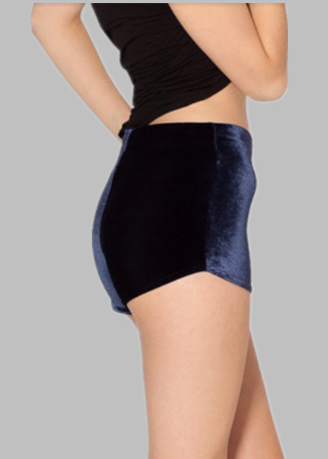 Title 2, Gold Velvet Shorts Damen Frühling Style Trendy ...