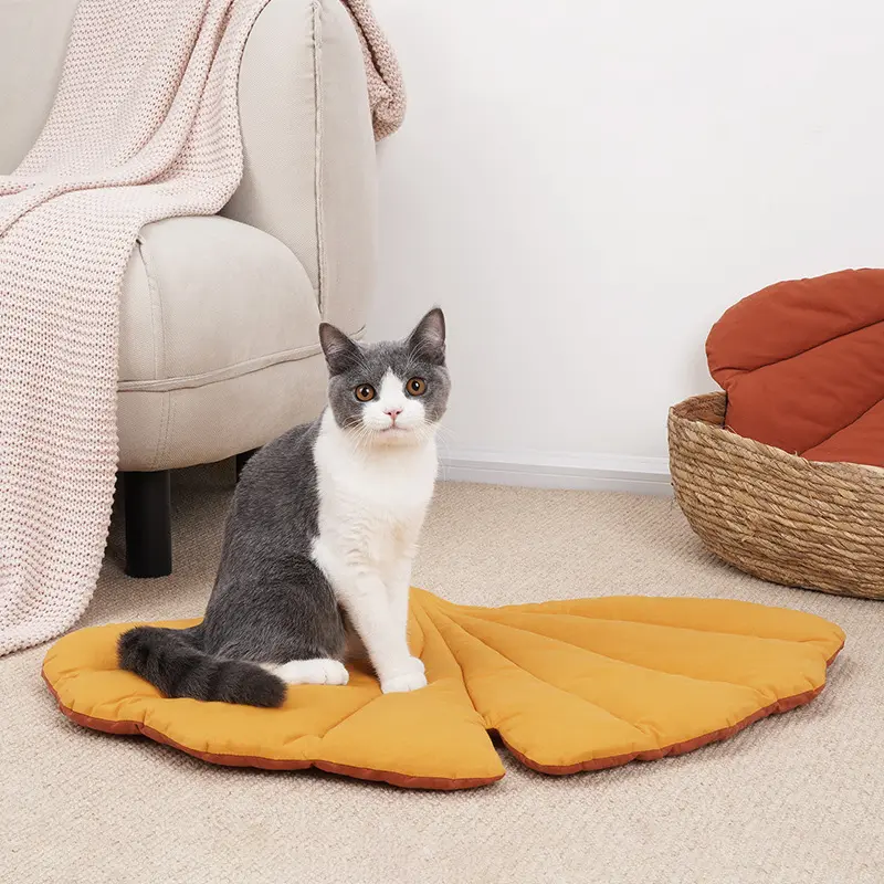 Leaf Shape Soft Dog Bed Mat Crate