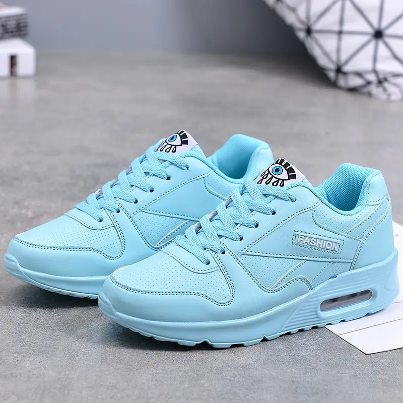 Air permeable leather skid - proof and shockproof air shoes