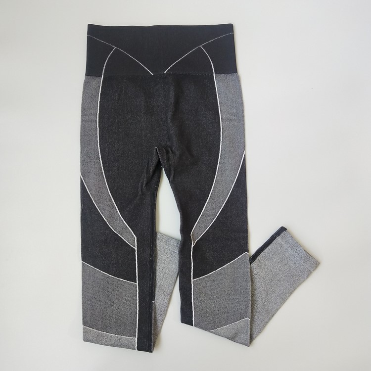 Hollow Out Web Celebrity Slim Short Style Yoga Long Sleeve