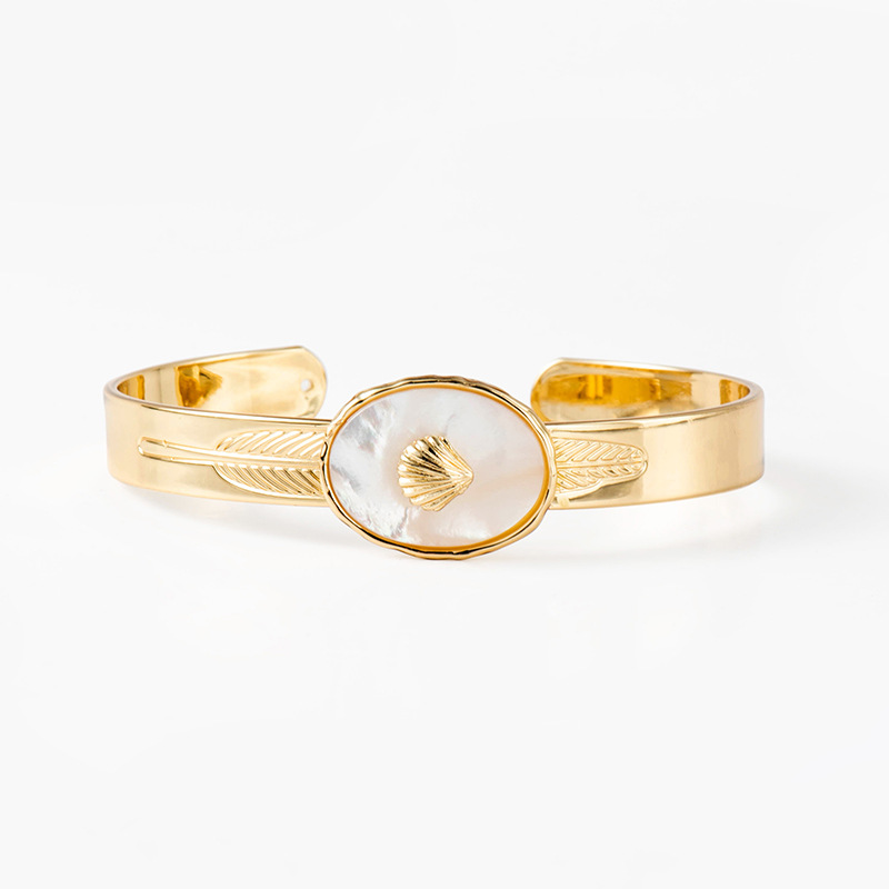 Shell Inlaid Open Bracelet Europe And America