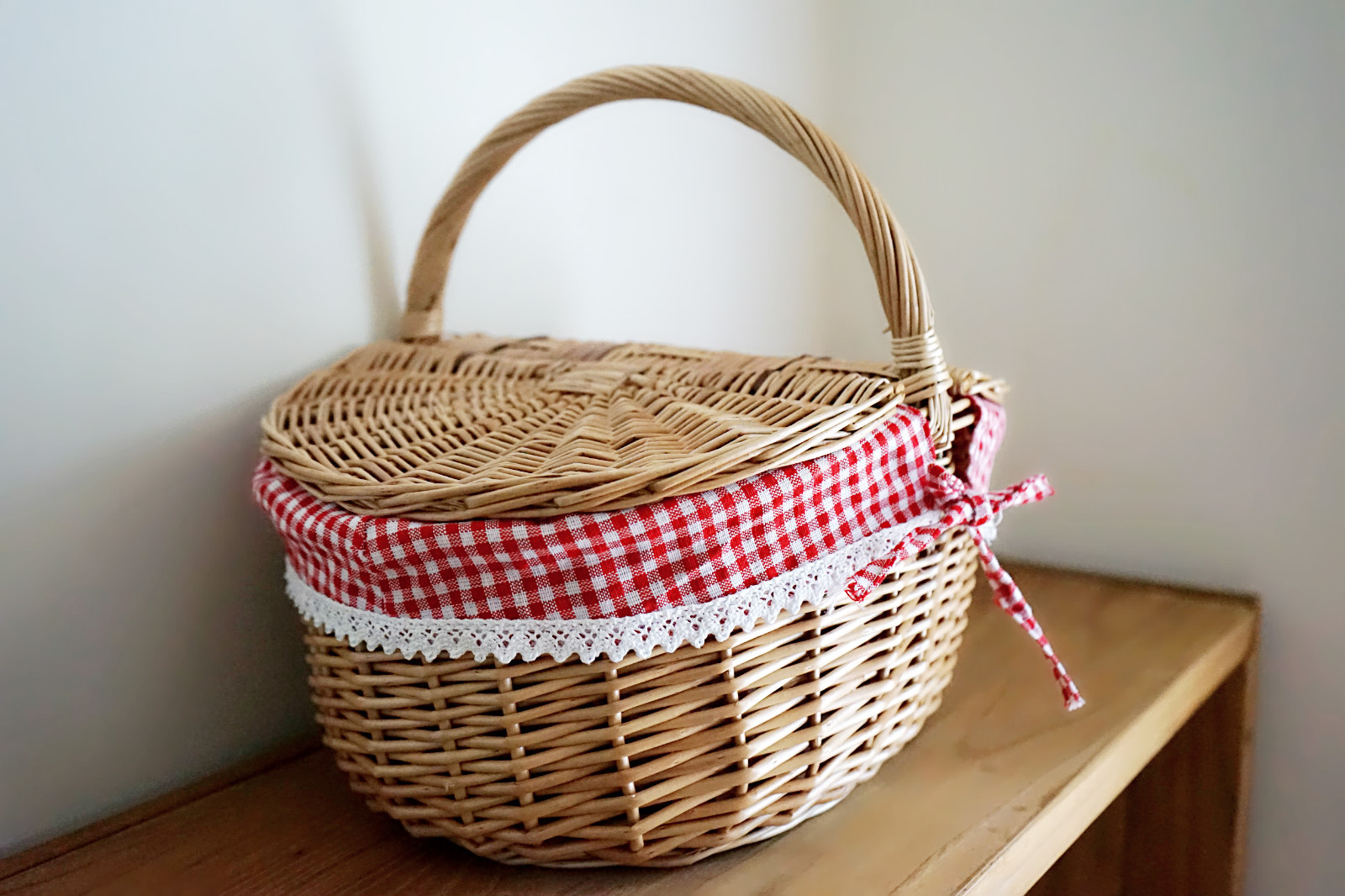 Title 4, Wicker Rattan Woven Shopping Basket Gift Basket