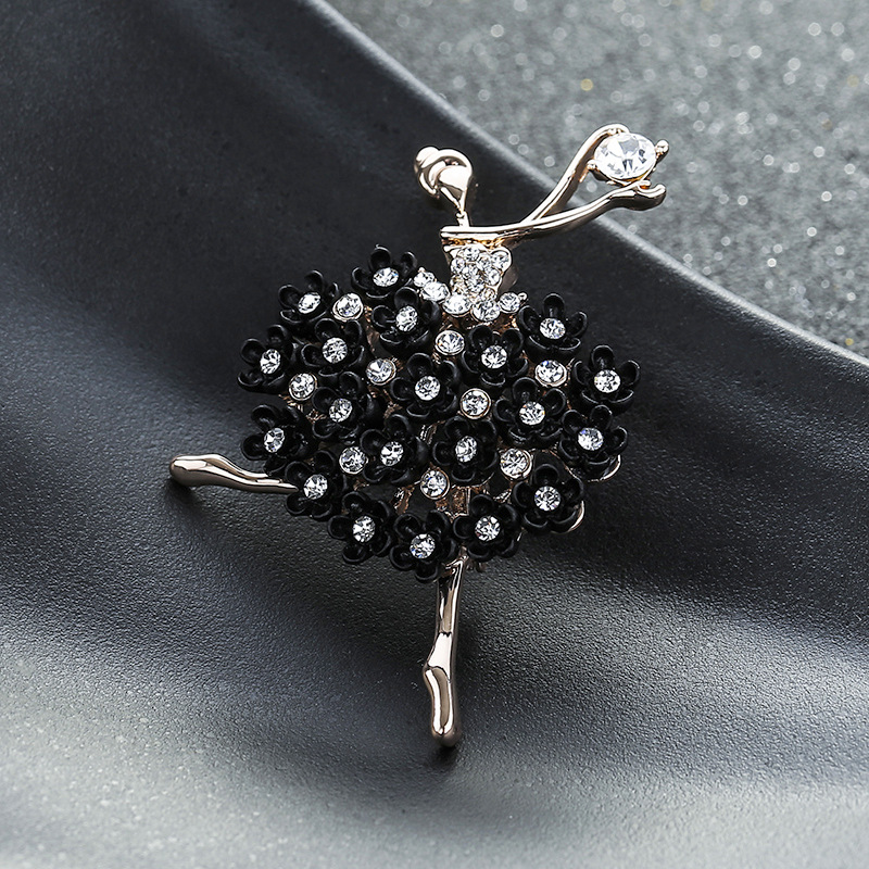 Title 4, Brooch Resin Flower Fashion Corsage Alloy Diamond