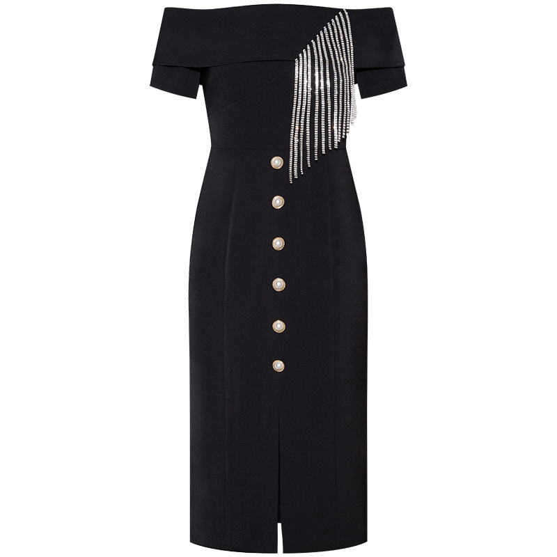 Retro Modern and Generous Black Dress With Front Slits