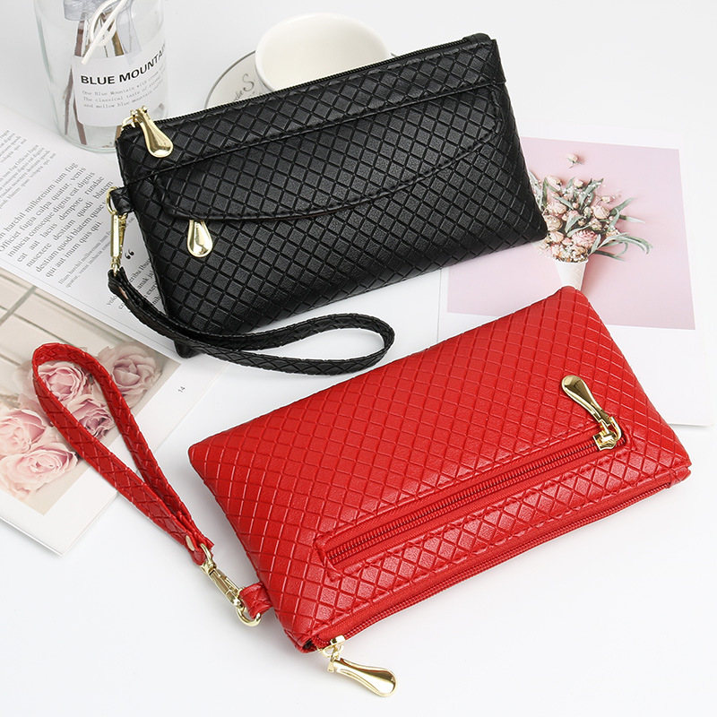 New Women's Hands Hold Fashionable Korean Bags