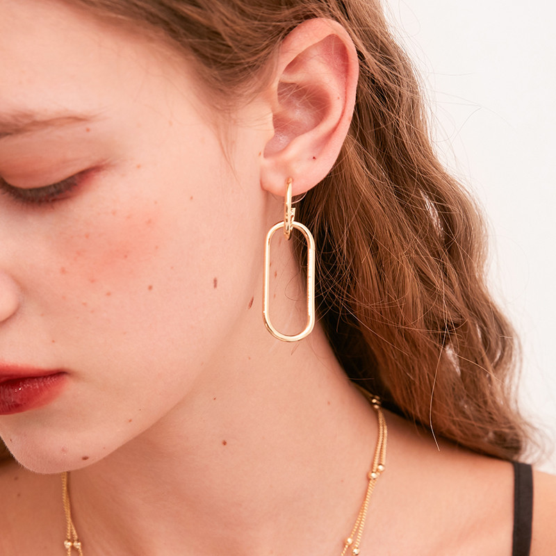 Simple Net Red Paper Clip Long Earrings