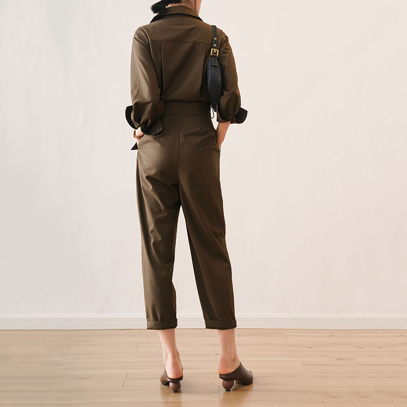 Nine-point Jumpsuit With Three-dimensional Pockets