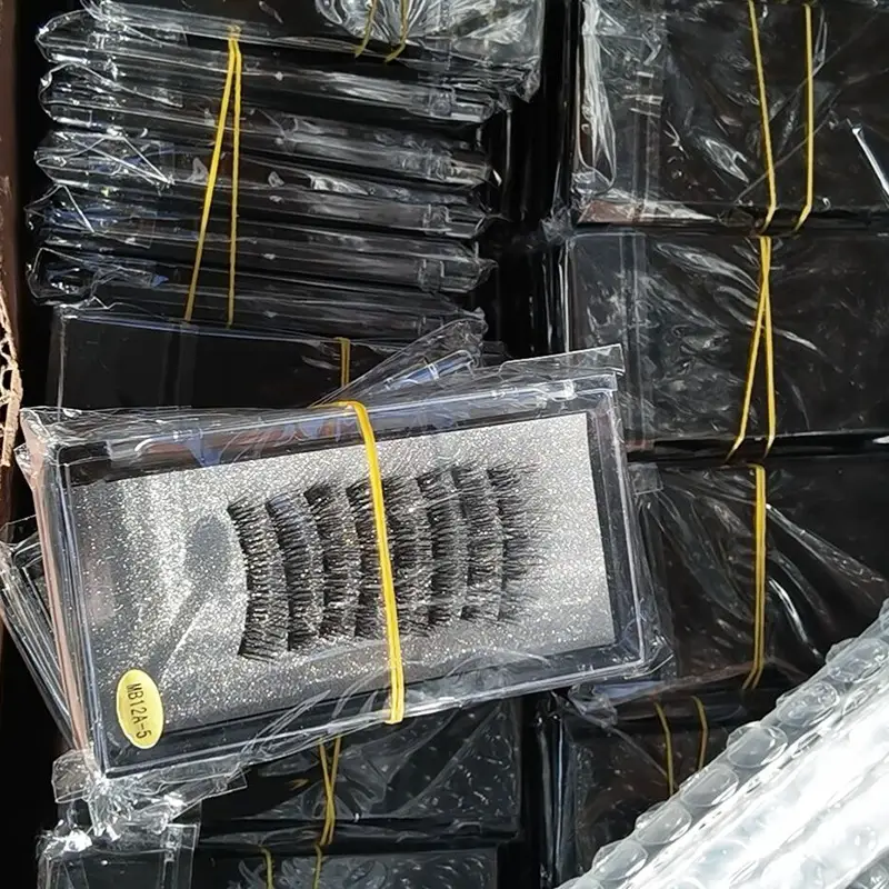 Five magnetic false eyelashes soft, long and thick