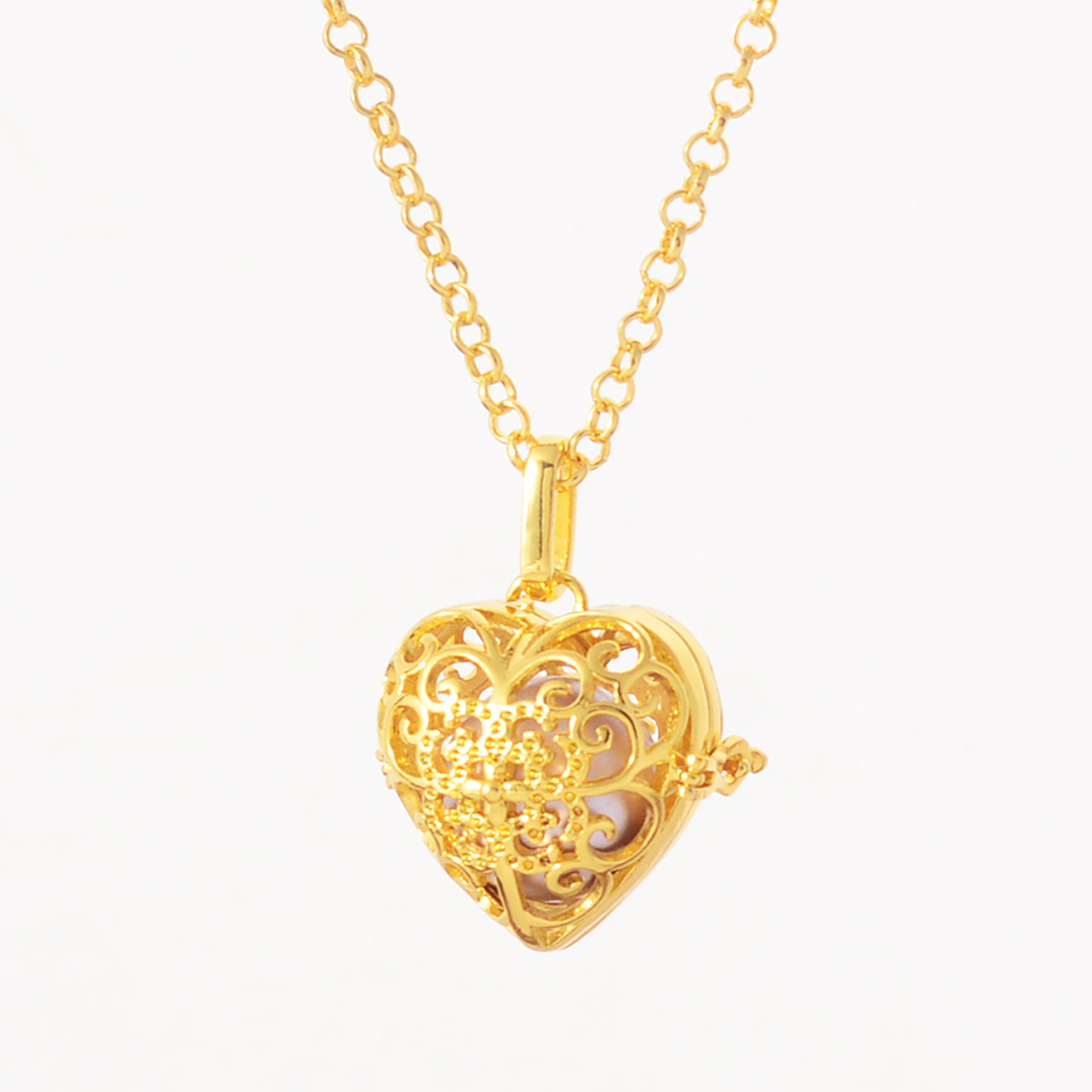 Qin Yinzhu Maternity Hollow Peach Heart Pendant Necklace