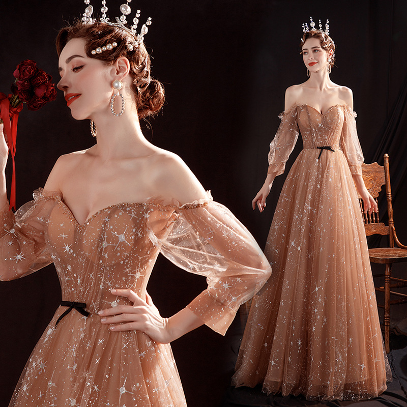 فستان عروس ملاك بتصميم نجوم السماء الحالم