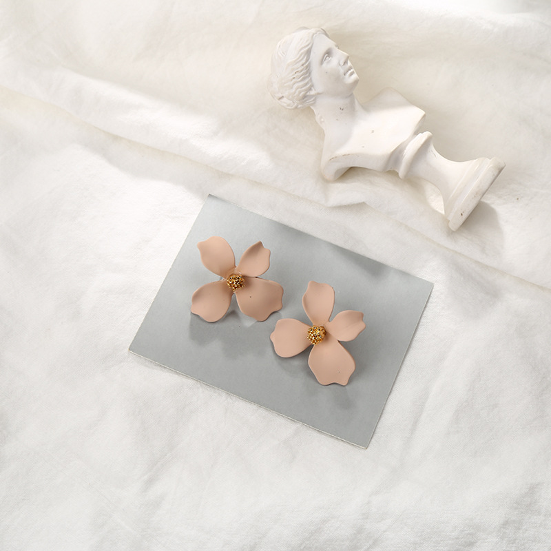 Girly Heart Fashion Spray Paint Flower Small Jewelry Stud Earrings