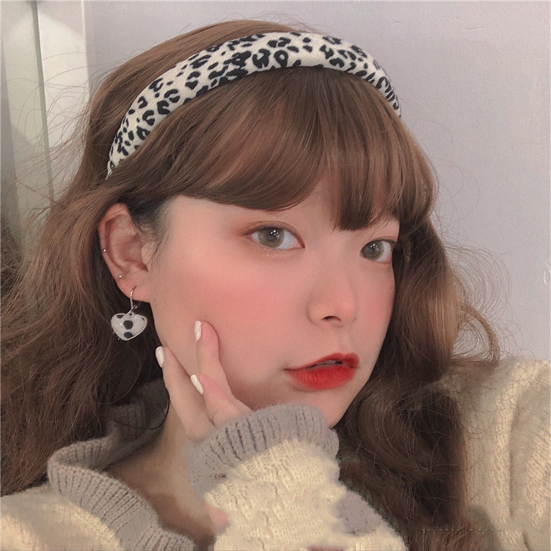 Autumn And Winter Cow Leopard Print Love Earrings