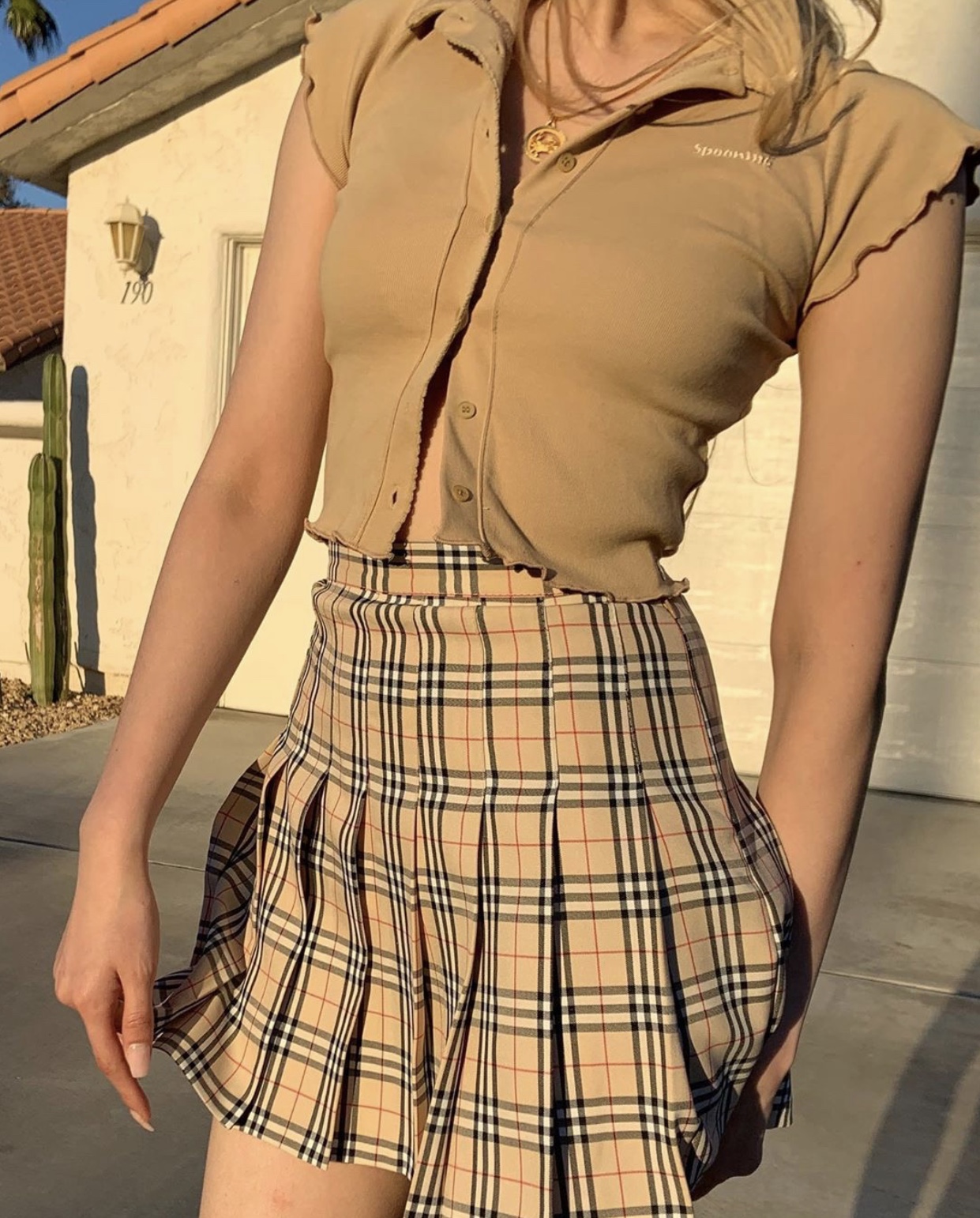 Title 6, Retro Khaki Plaid Pleated Skirt a vintage class...