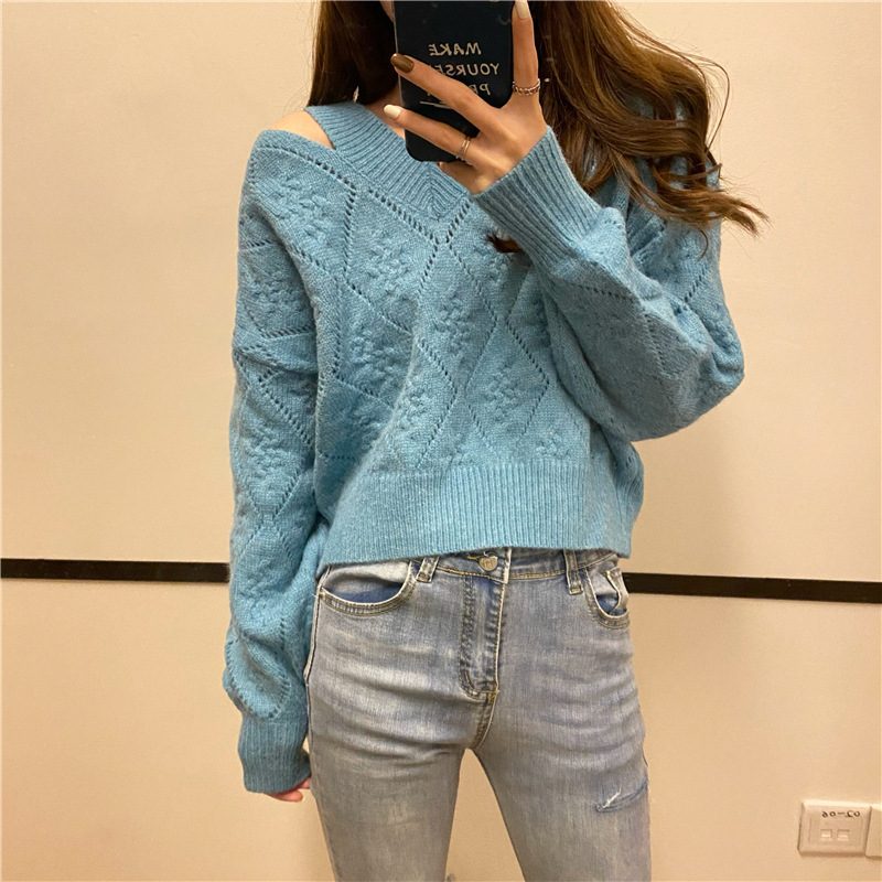 Chunky Diamond Jacquard V-Neck Pullover Sweater