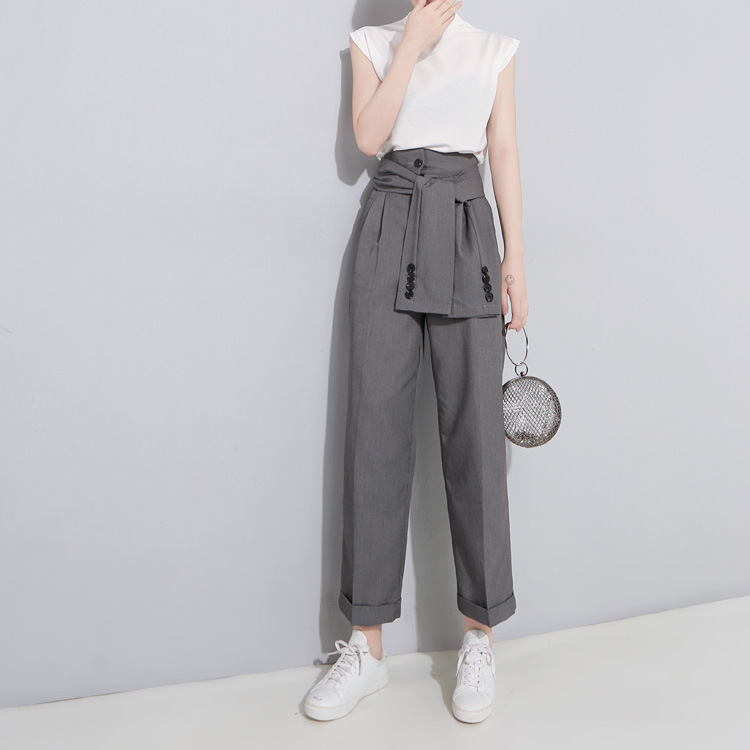 Title 6, Skinny And High Waisted Buttoned Cropped Trousers