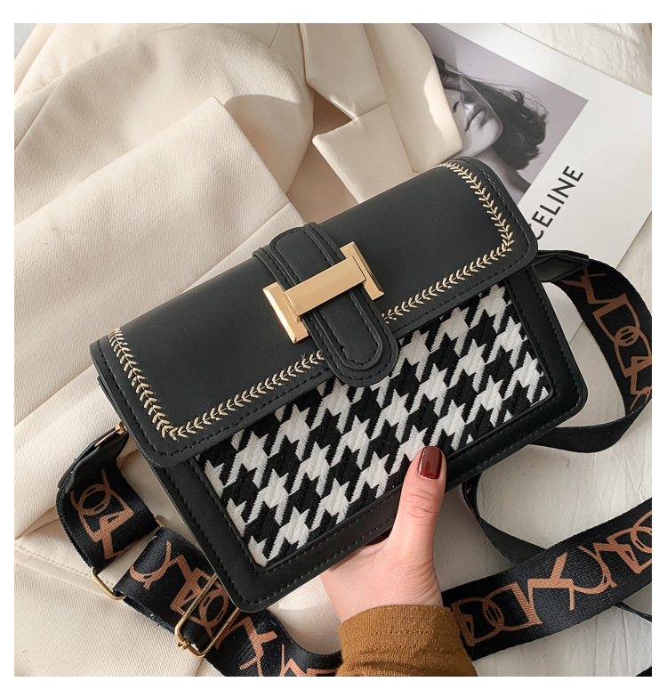 Retro Western Fashion One-shoulder Small Square Bag