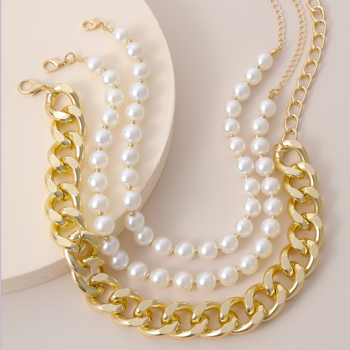 Fashion ExaggeratedImitation Pearl Multilayer Necklace