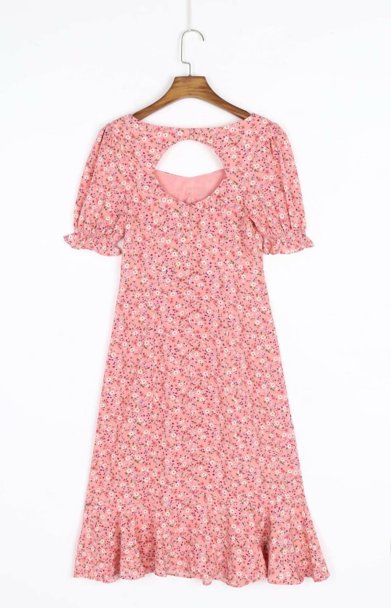 Slim-Fit Ladies Dress With Ruffled Slits On The Back And Hem