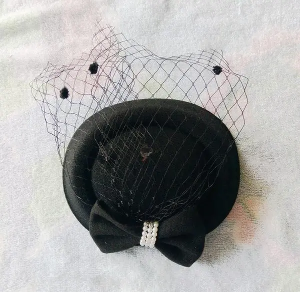 Retro British Net Yarn Headdress Small Top Hat Female Pearl Beret Black - Shop at LoveMi