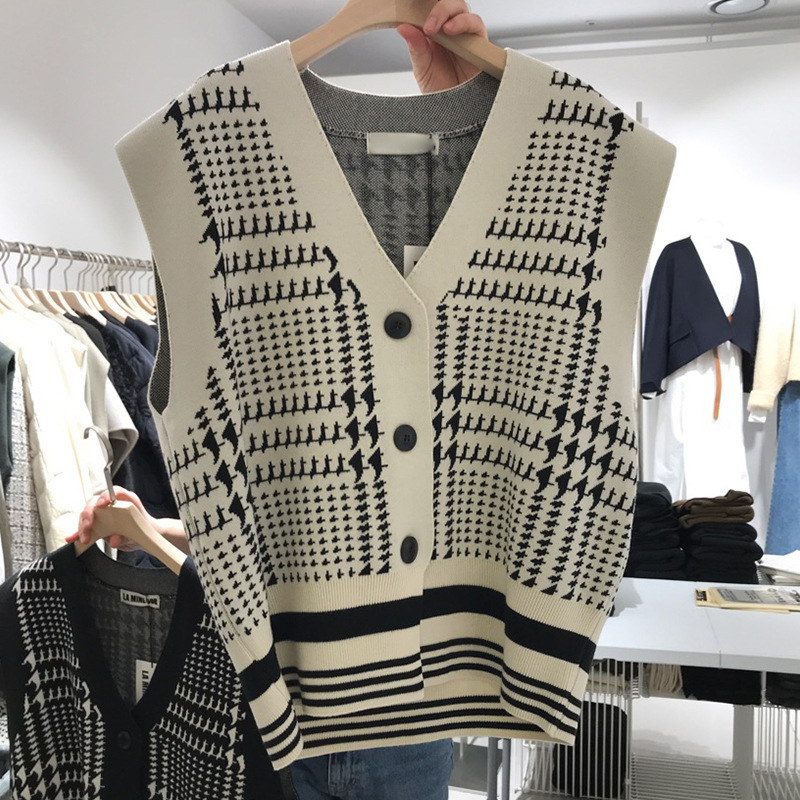 The New V-Neck Checked Knit Vest All-Match Slim