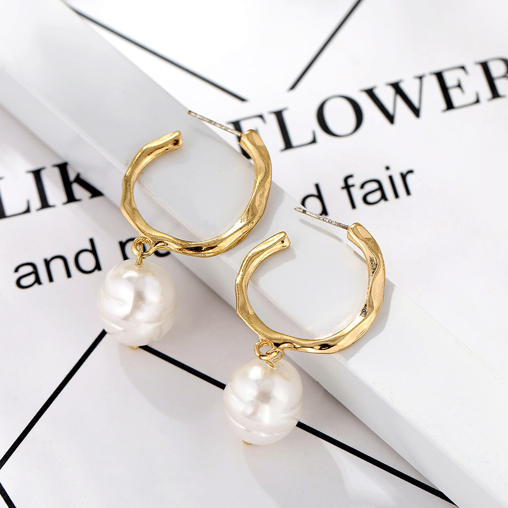 Personality Shaped Geometric Pearl Pendant Earrings Silver Needle Simple Temperament Stud Earrings