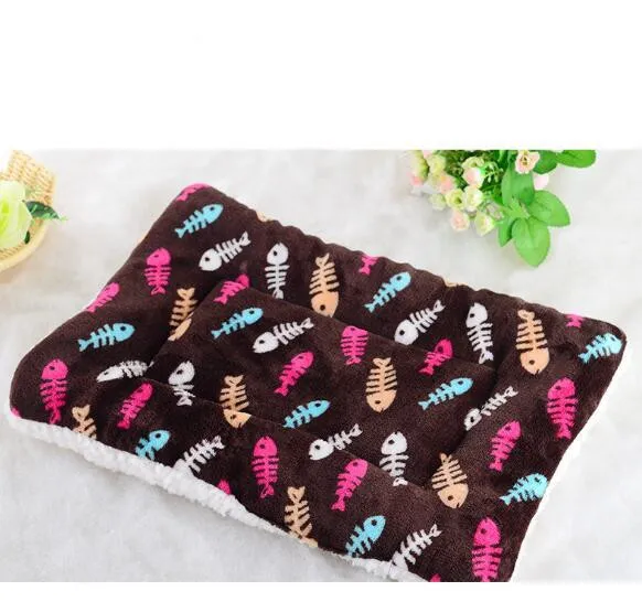 Thick Coral Fleece Mat Kennel Mat Method Blanket - Shop at LoveMi