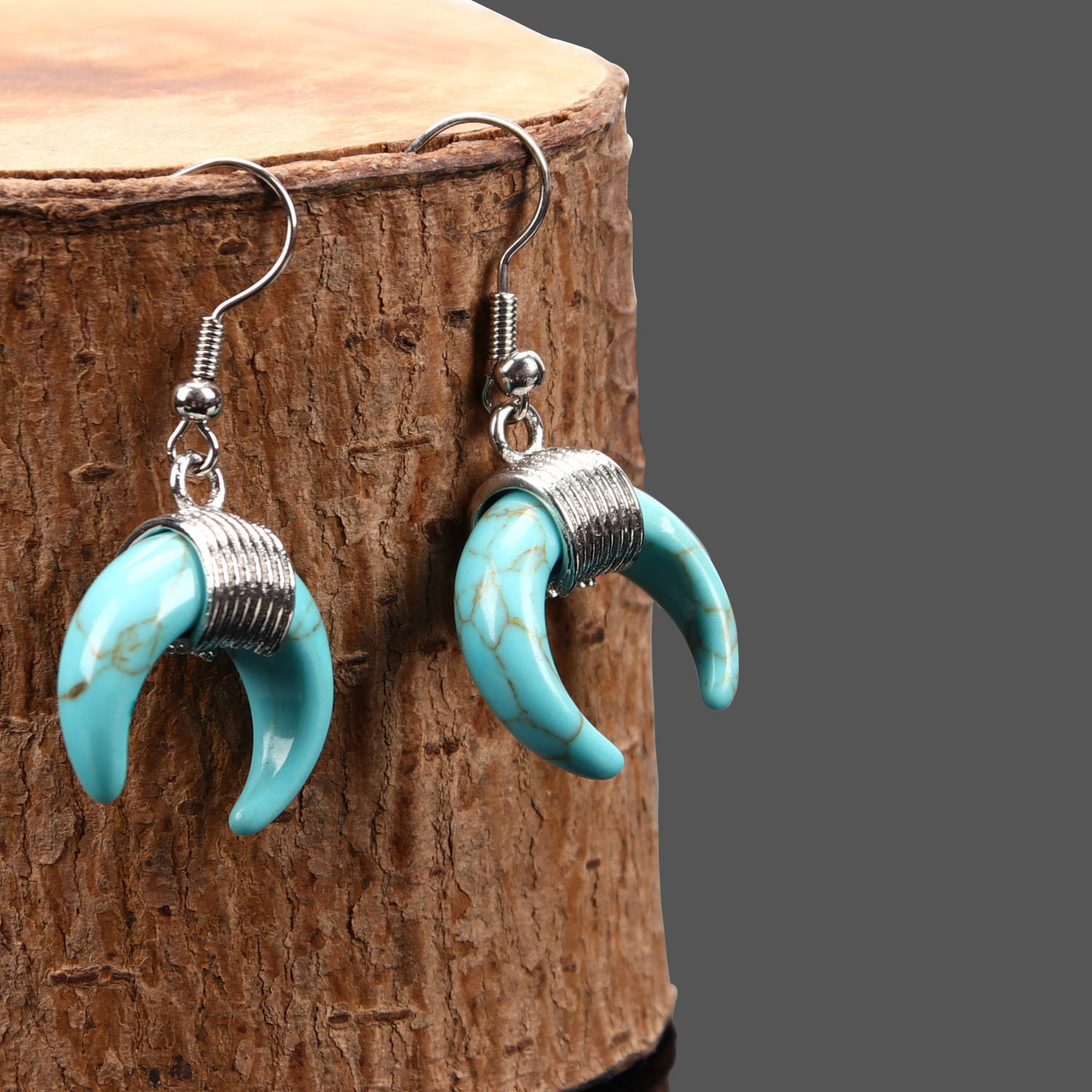 Fashion Horn Earrings Jewelry Crescent Shape Natural Crystal Gem Earrings