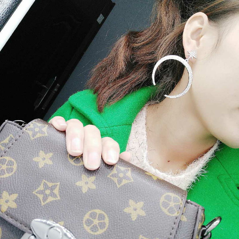 Fashion Personality Diamond Earrings With Big Moon And Stars Temperament