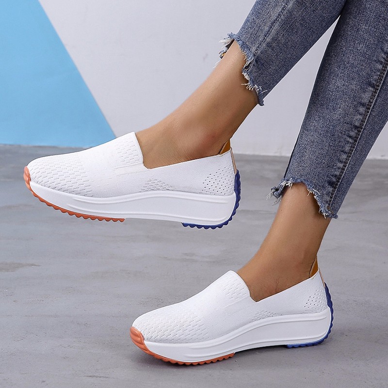 Large Size Women's Platform Shallow Mouth Single Shoes Casual Flying Shoes