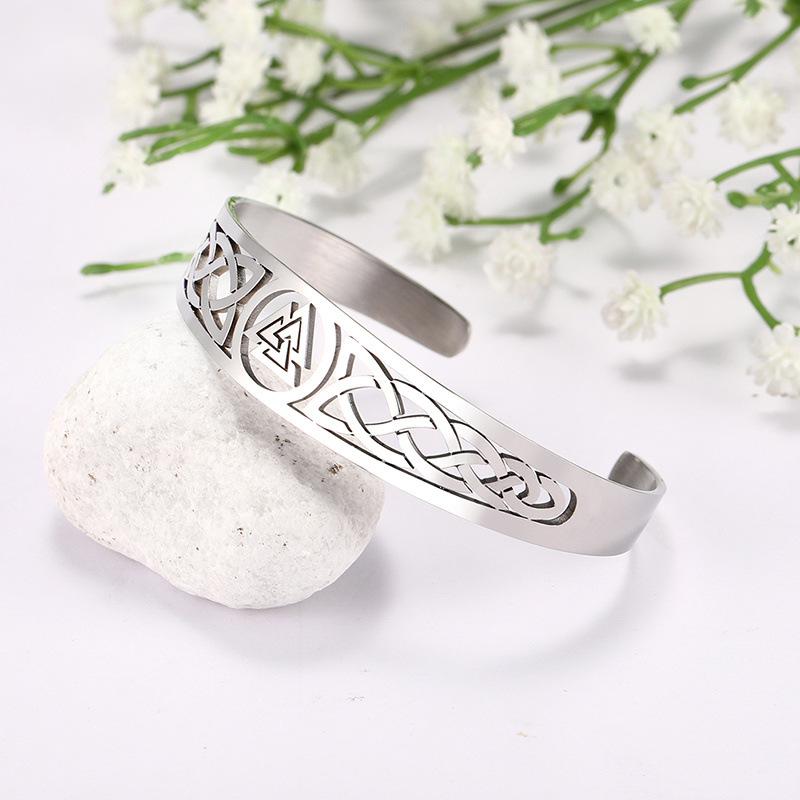 Nordic Viking Warrior Style Titanium Steel Badge Bracelet Punk Birthday Men's and Women's Bracelets