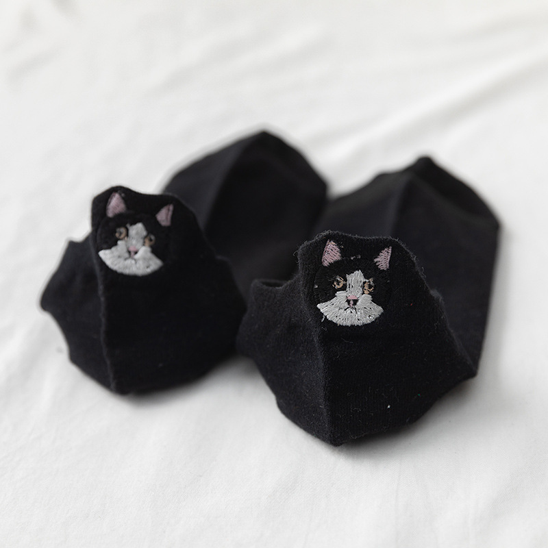 Ladies Socks Shallow Mouth Embroidered Cotton Socks