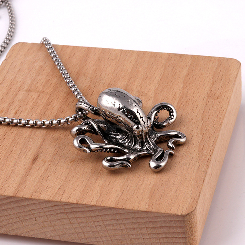 Retro Creative Domineering Octopus Necklace