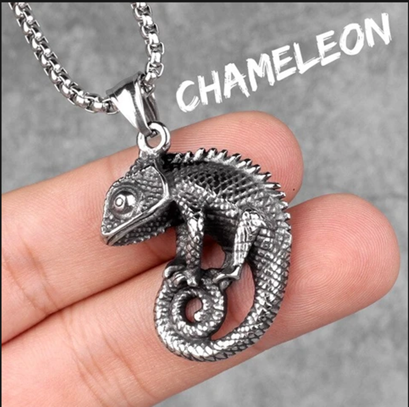 European and American Wild Trendy Lizard Pendant Titanium Steel Necklace