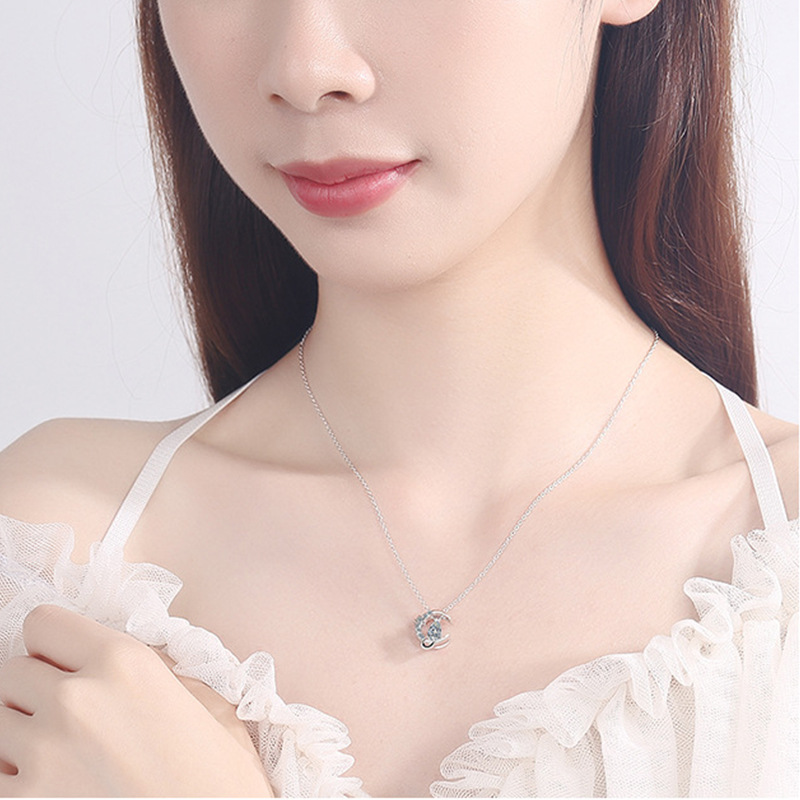 Diamond Moon Cat Clavicle Chain Pendant Necklace