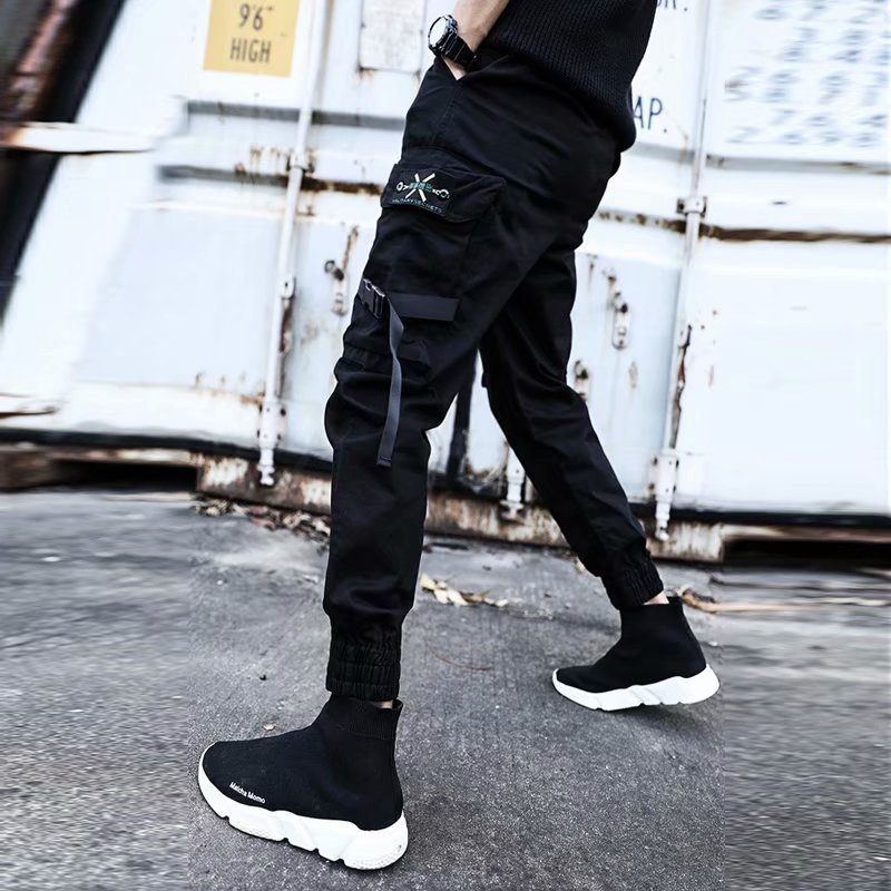 Trendy Black Slim-Fit Stretch Cargo Jeans