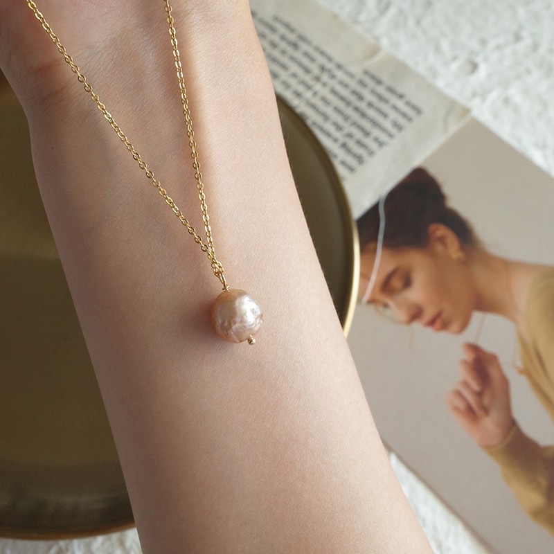 Modern And Simple Ladies 14k Gold Baroque Pearl Necklace