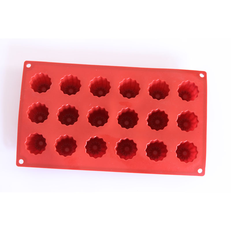 Title 1, 18 Moldes de Silicone para Bolos de Mousse Koru...